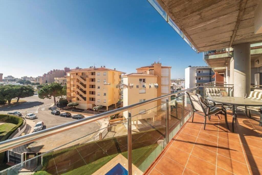 Ferienwohnung Apartamento En Roses Con Parking Y Piscina Exterior foto
