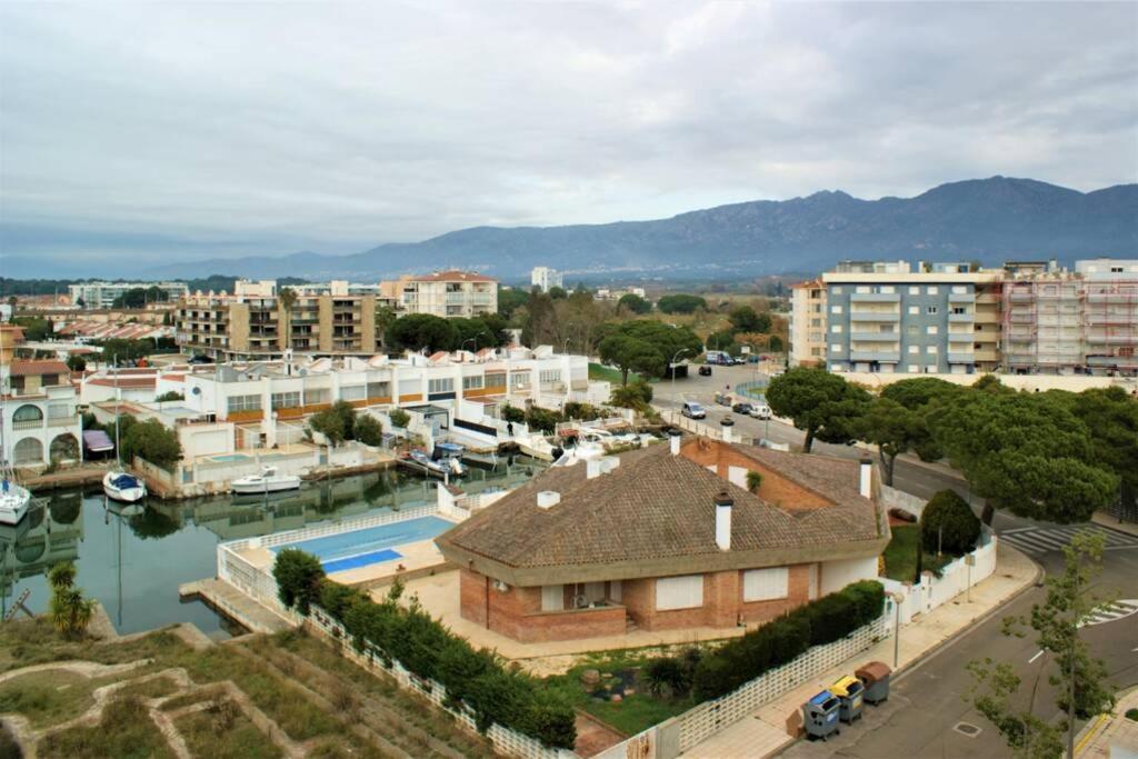 Ferienwohnung Apartamento En Roses Con Parking Y Piscina Exterior foto
